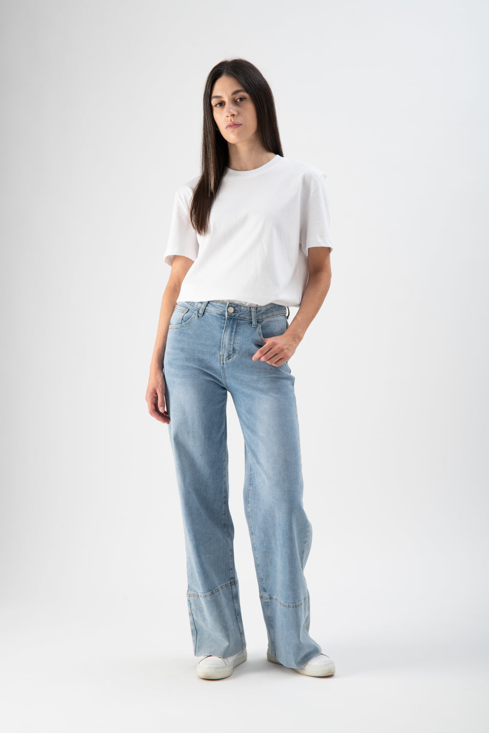 Jeans wide leg con risvolto